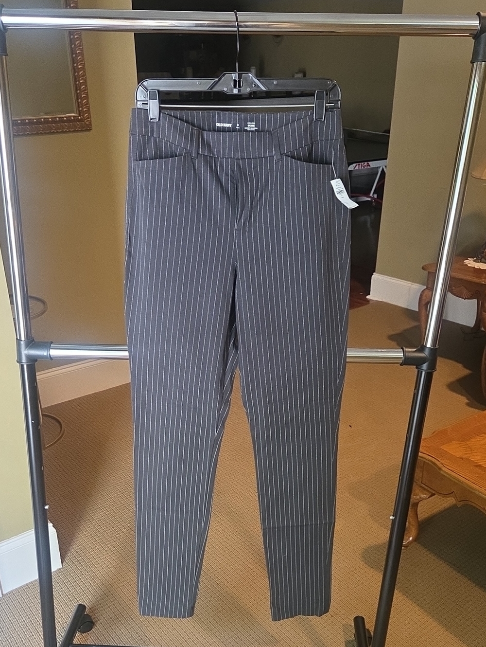 Old Navy Charcoal Pinstripe Skinny Ankle Pants - 8 Tall